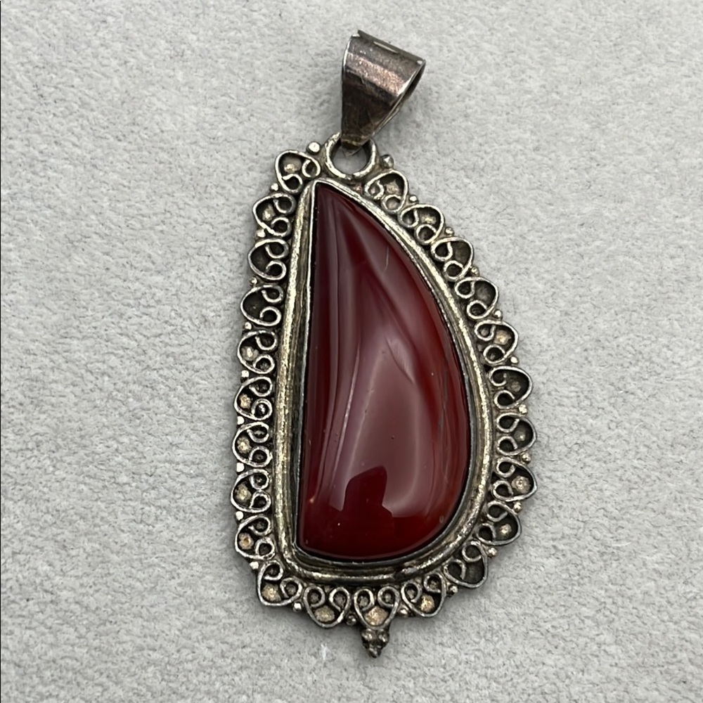 Carnelian Agate Sterling Silver 2 inch pendant, unmarked tested Sterling Silver
